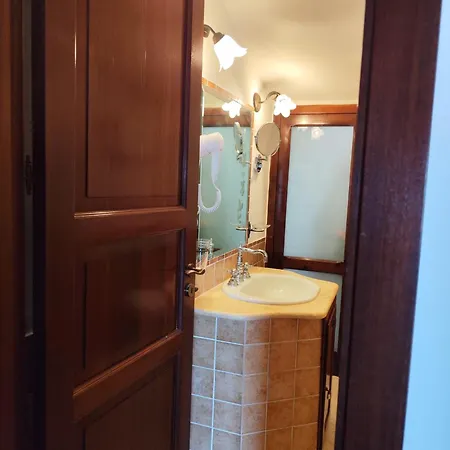 Bed & Breakfast Loft