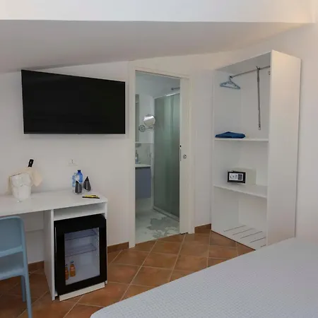 Loft Bed & Breakfast 3*