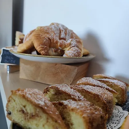 Loft Bed & Breakfast 3*