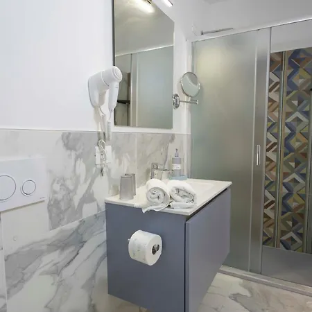 Bed & Breakfast Loft 3*